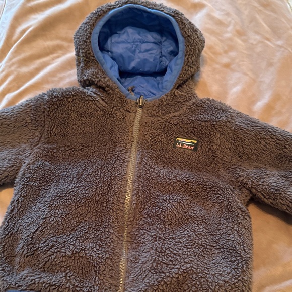 L.L. Bean Light Blue Hooded Puffer Jacket with Brown Sherpa Lining - Picture 2 of 3
